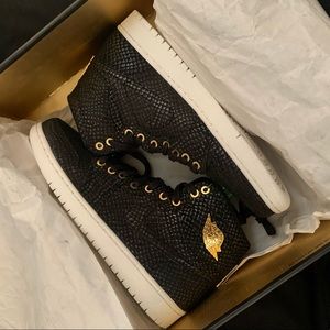 Air Jordan 1 Pinnacle